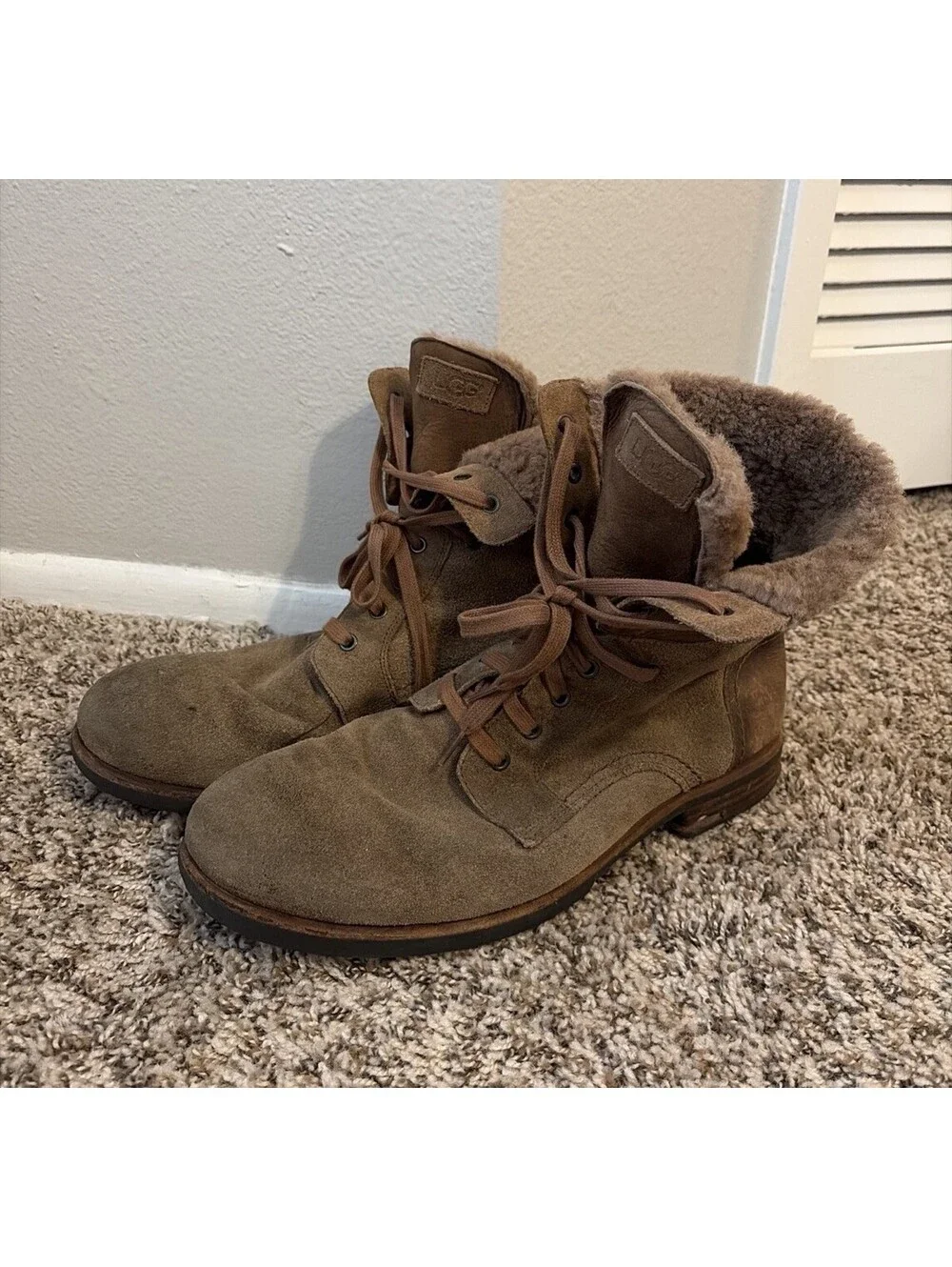 UGG MEN LEIGHTON Bomber Jacket Suede Shearling Lined Chestnut CHUKKA Boots US 13